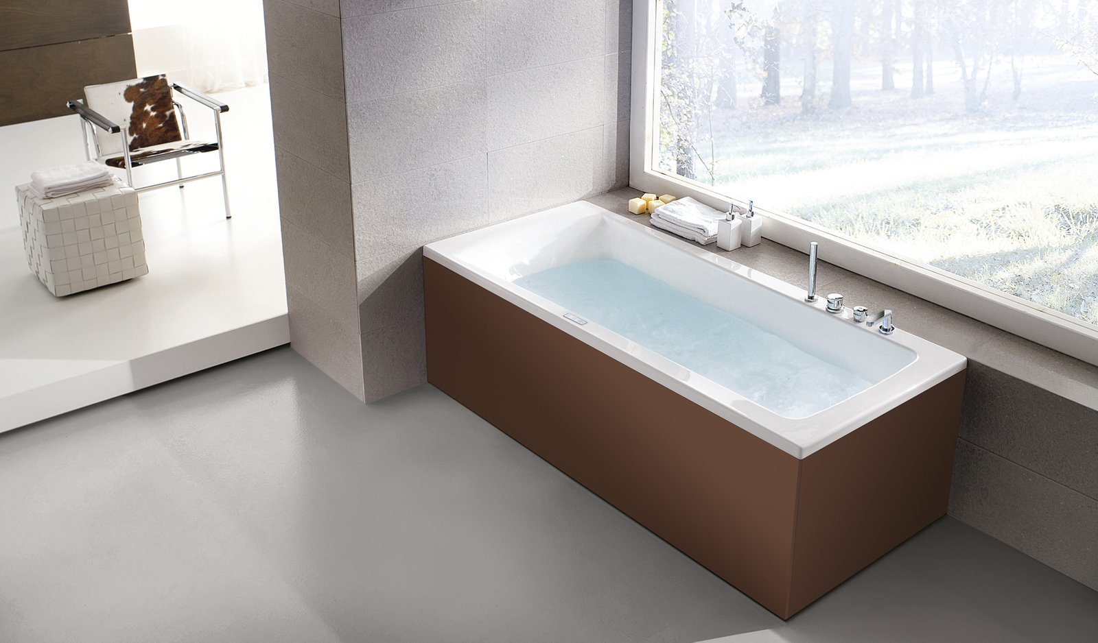 bathtub-eva-01
