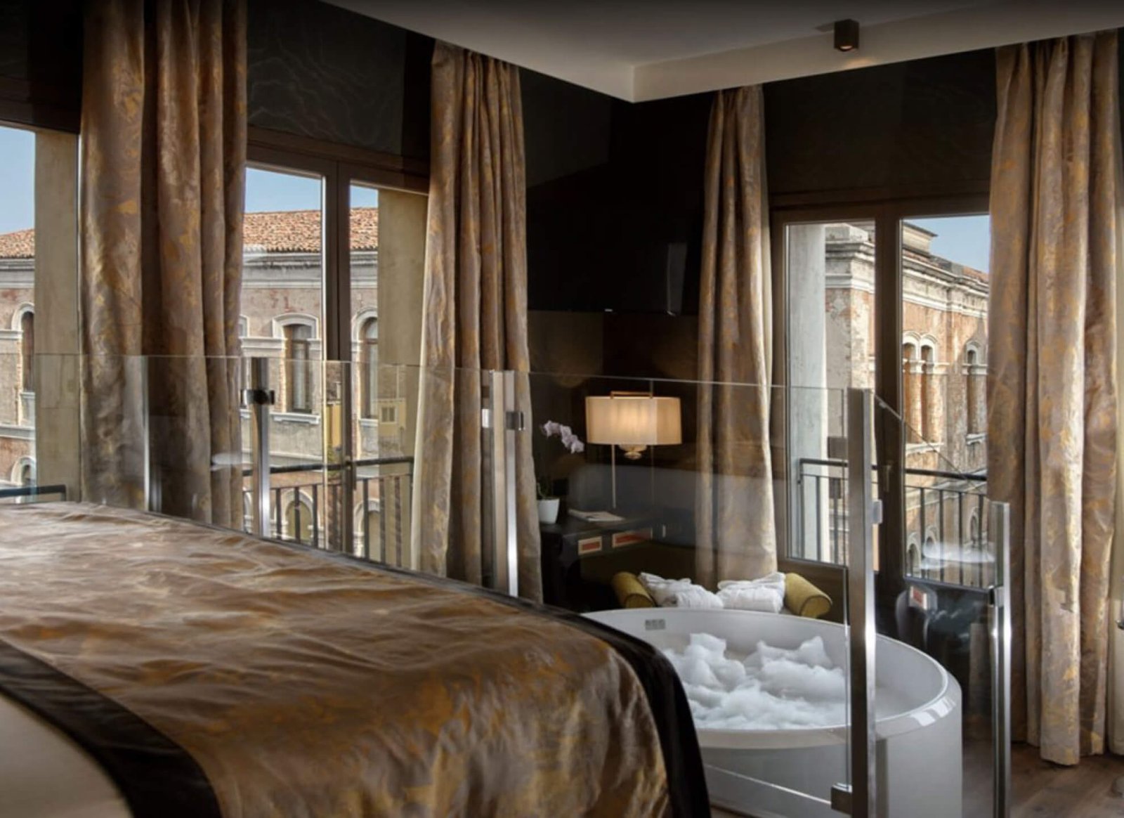 contract-palazzo-veneziano-slide-03